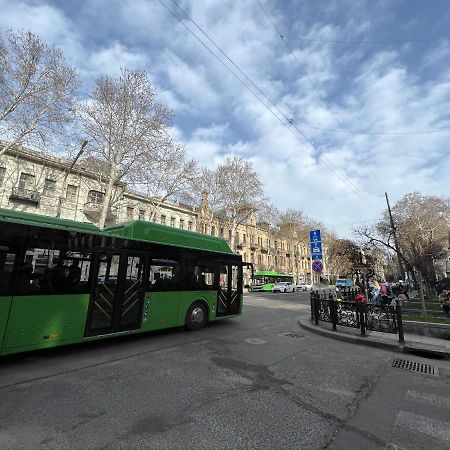 Griboedov Apartment Tbilisi Luaran gambar