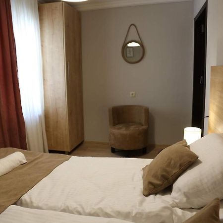 Griboedov Apartment Tbilisi Luaran gambar