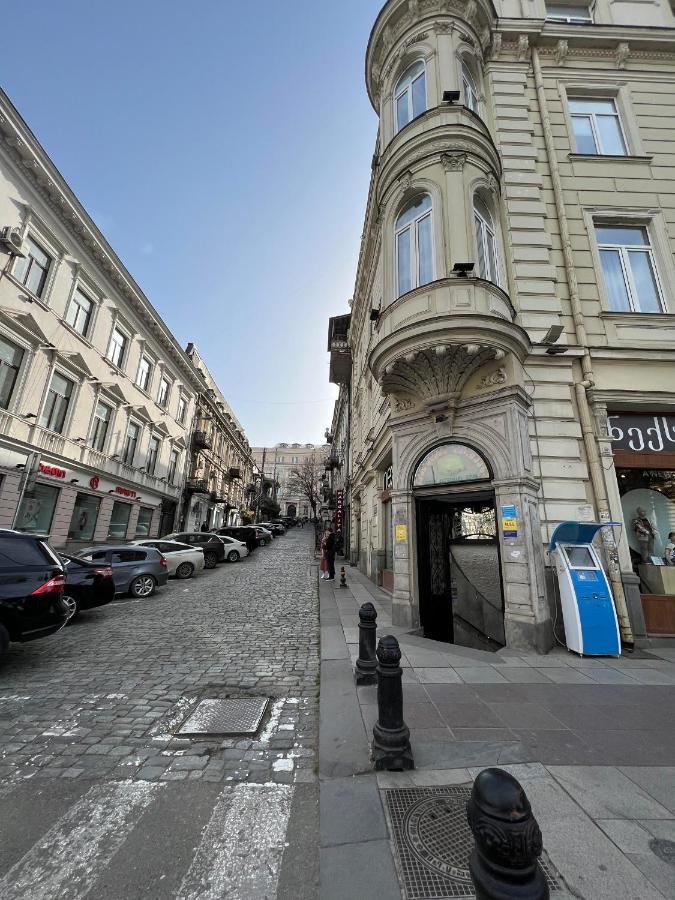 Griboedov Apartment Tbilisi Luaran gambar